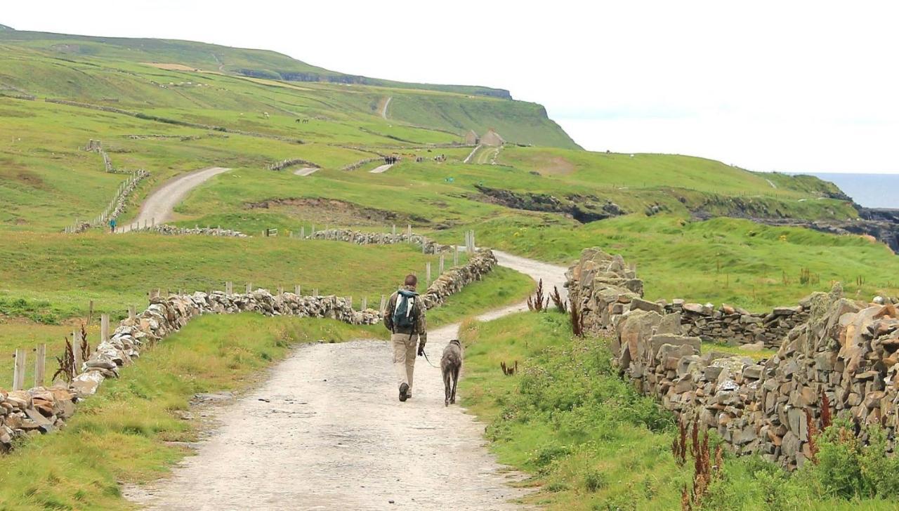 Lanelodge Doolin Village Eksteriør billede
